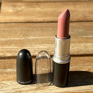Mac lipstick Faux